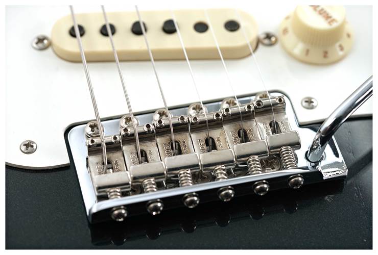 Fender Custom Shop Postmodern Stratocaster Journeyman with Closet Classic Hardware Aged Metallic Charcoal Black #XN16577 Fender Custom Shop Postmodern Stratocaster Journeyman with Closet Classic Hardware Aged Metallic Charcoal Black #XN16577
