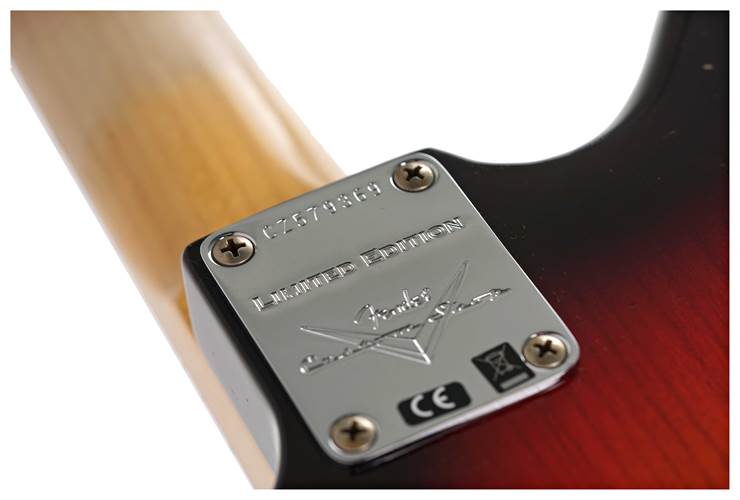 Fender Custom Shop Limited Edition 1959 Jazzmaster Journeyman Relic Wide Fade 3-Tone Sunburst #CZ579369 Fender Custom Shop Limited Edition 1959 Jazzmaster Journeyman Relic Wide Fade 3-Tone Sunburst #CZ579369