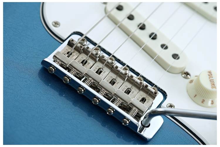 Fender Custom Shop Limited Edition Roasted 1965 Stratocaster Lush Closet Classic Aged Lake Placid Blue #CZ579491 Fender Custom Shop Limited Edition Roasted 1965 Stratocaster Lush Closet Classic Aged Lake Placid Blue #CZ579491