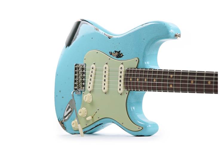 Fender Custom Shop 1963 Stratocaster Heavy Relic with Closet Classic Hardware Daphne Blue Over Black #CZ582547 Fender Custom Shop 1963 Stratocaster Heavy Relic with Closet Classic Hardware Daphne Blue Over Black #CZ582547