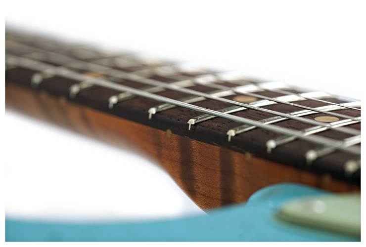 Fender Custom Shop 1963 Stratocaster Heavy Relic with Closet Classic Hardware Daphne Blue Over Black #CZ582547 Fender Custom Shop 1963 Stratocaster Heavy Relic with Closet Classic Hardware Daphne Blue Over Black #CZ582547