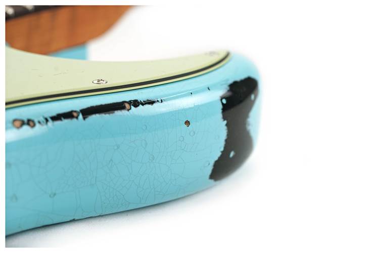 Fender Custom Shop 1963 Stratocaster Heavy Relic with Closet Classic Hardware Daphne Blue Over Black #CZ582547 Fender Custom Shop 1963 Stratocaster Heavy Relic with Closet Classic Hardware Daphne Blue Over Black #CZ582547