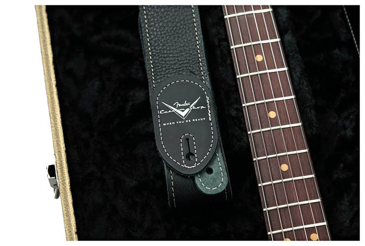 Fender Custom Shop 1963 Stratocaster Heavy Relic with Closet Classic Hardware Daphne Blue Over Black #CZ582547 Fender Custom Shop 1963 Stratocaster Heavy Relic with Closet Classic Hardware Daphne Blue Over Black #CZ582547