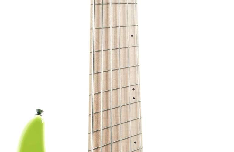 Dingwall NG3 6 String Ferrari Green Dingwall NG3 6 String Ferrari Green
