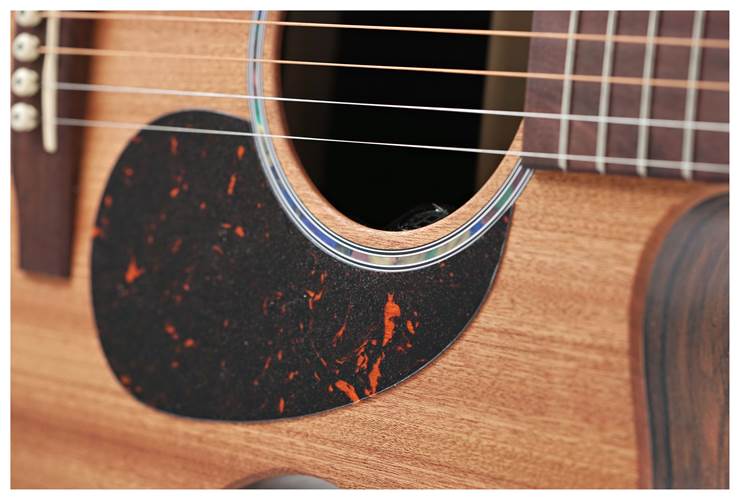 Martin OMC-X2E Sapele Ziricote Martin OMC-X2E Sapele Ziricote