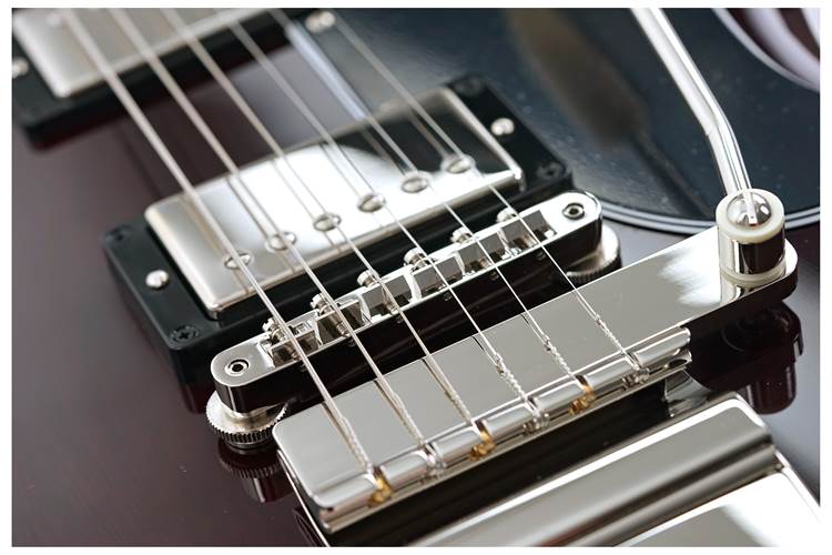 Gibson SG Standard 61 Maestro Vibrola T Type Gibson SG Standard 61 Maestro Vibrola T Type