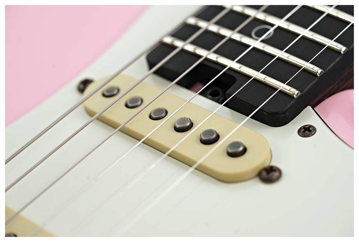 Schecter USA Nick Johnston Traditional Wembley Atomic Pink Aged Nitro Schecter USA Nick Johnston Traditional Wembley Atomic Pink Aged Nitro