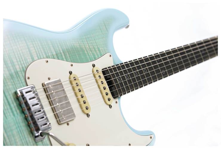 Schecter USA Nick Johnston Atomic Ice Nitro Flame Top Blue Schecter USA Nick Johnston Atomic Ice Nitro Flame Top Blue