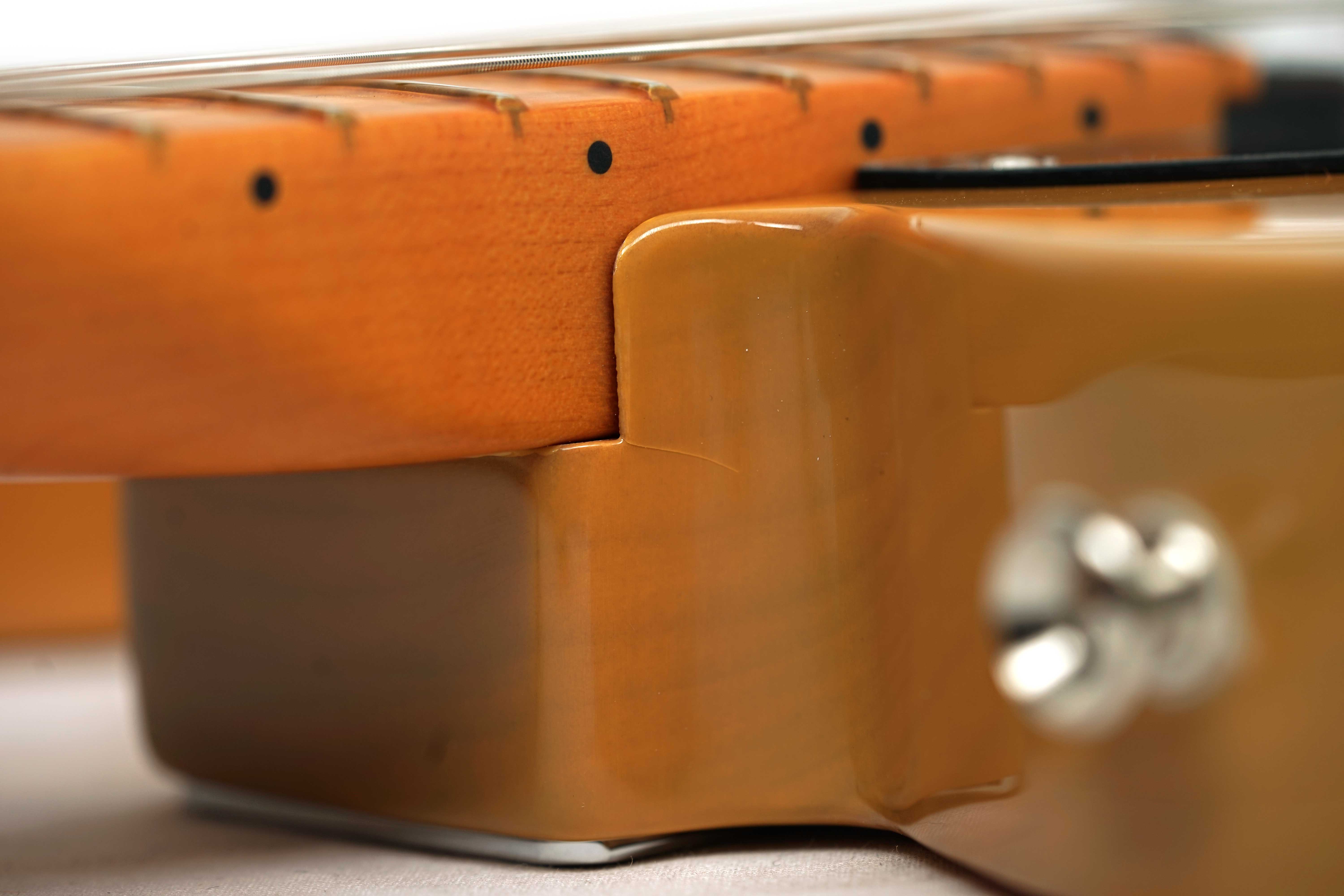 Fender American Professional Classic Telecaster Butterscotch Blonde Maple Fingerboard (Ex-Demo) #US25096077