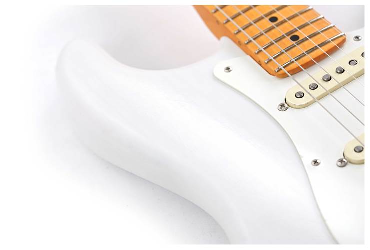 Fender Ultra Luxe Vintage 50s Stratocaster White Blonde #US25015256 Fender Ultra Luxe Vintage 50s Stratocaster White Blonde #US25015256