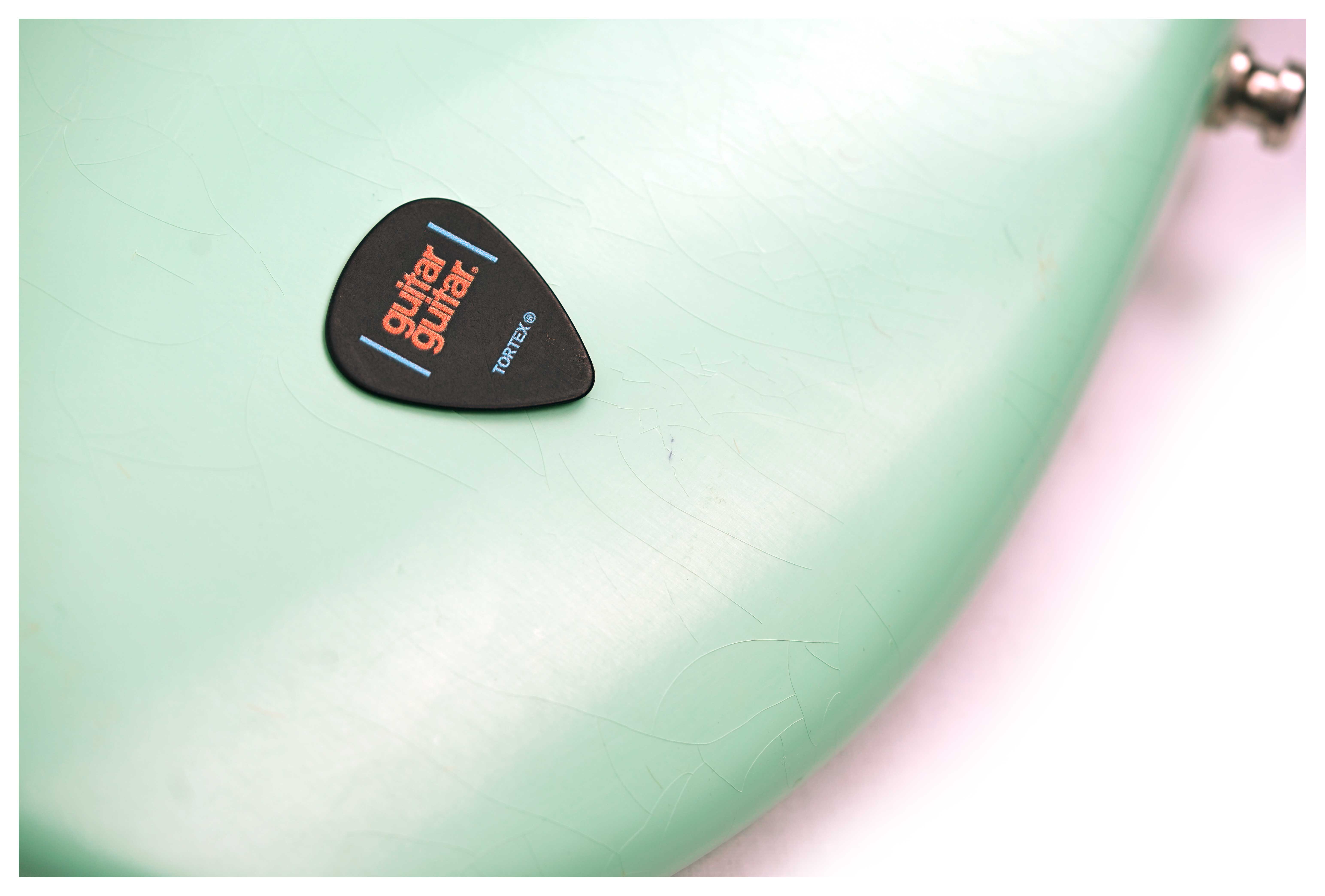 Fender Ultra Luxe Vintage 60s Stratocaster Surf Green (Ex-Demo) #US25005159