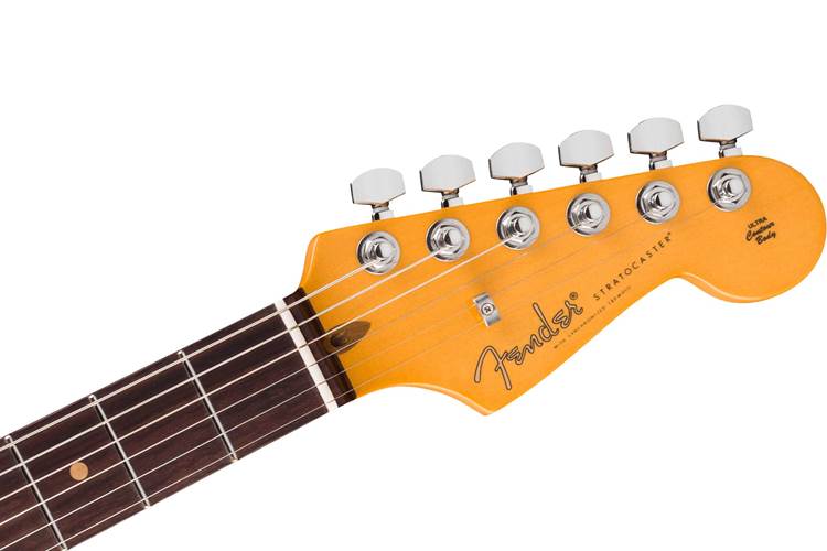 Fender American Ultra Luxe Vintage 60s Stratocaster HSS Fiesta Red Fender American Ultra Luxe Vintage 60s Stratocaster HSS Fiesta Red