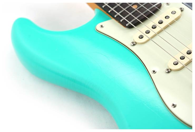 Fender Ultra Luxe Vintage 60s Stratocaster HSS Sea Foam Green #US25006440 Fender Ultra Luxe Vintage 60s Stratocaster HSS Sea Foam Green #US25006440