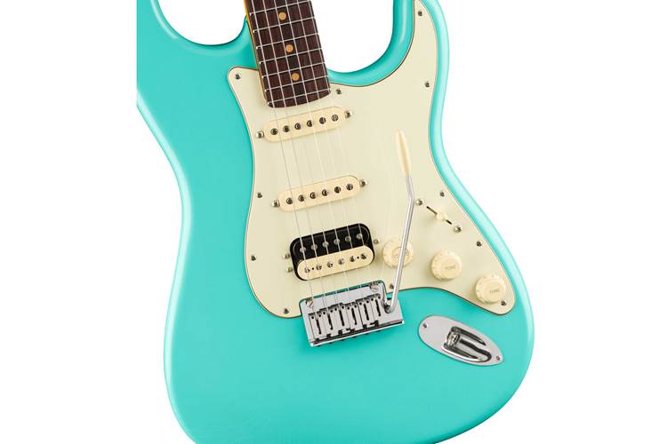 Fender American Ultra Luxe Vintage 60s Stratocaster HSS Sea Foam Green Fender American Ultra Luxe Vintage 60s Stratocaster HSS Sea Foam Green