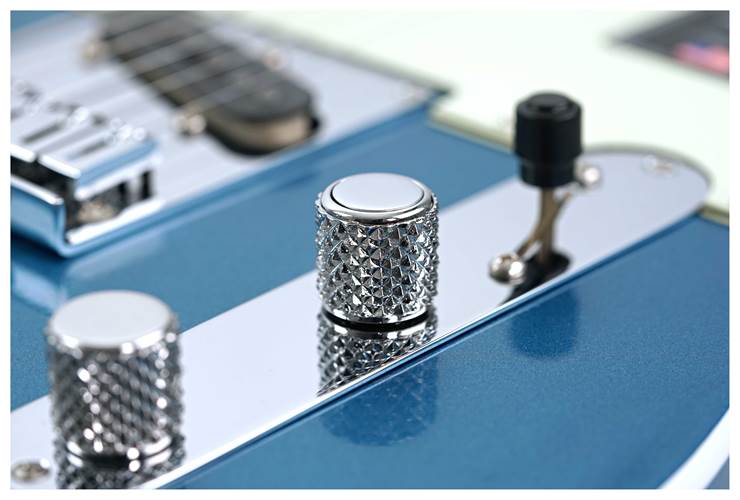 Fender Ultra Luxe Vintage 60s Custom Telecaster Lake Placid Blue #US25009410 Fender Ultra Luxe Vintage 60s Custom Telecaster Lake Placid Blue #US25009410