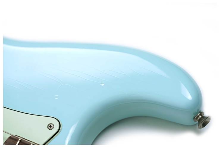 Fender Limited Edition Vintera II Road Worn '60s Stratocaster Rosewood Fingerboard Sonic Blue #MX25063681 Fender Limited Edition Vintera II Road Worn '60s Stratocaster Rosewood Fingerboard Sonic Blue #MX25063681