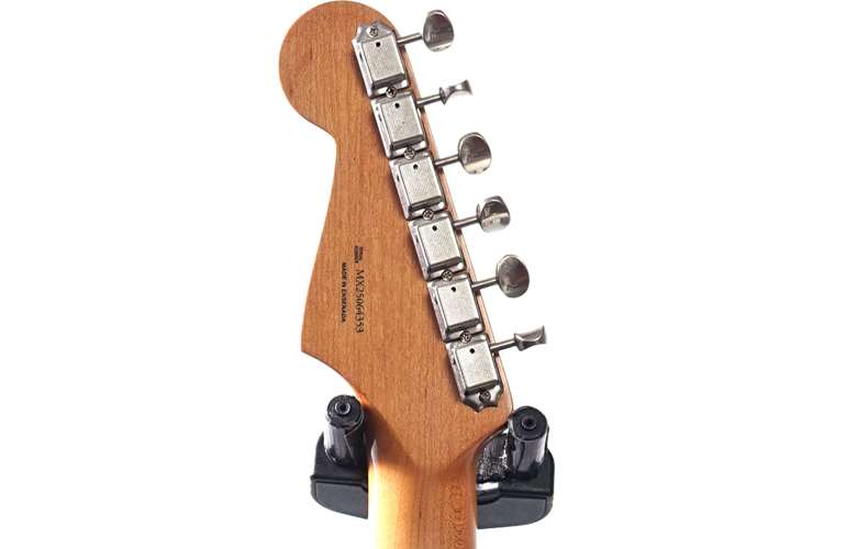 Fender Limited Edition Vintera II Roadworn 60s Stratocaster Black Maple Fingerboard #MX25064353 Fender Limited Edition Vintera II Roadworn 60s Stratocaster Black Maple Fingerboard #MX25064353