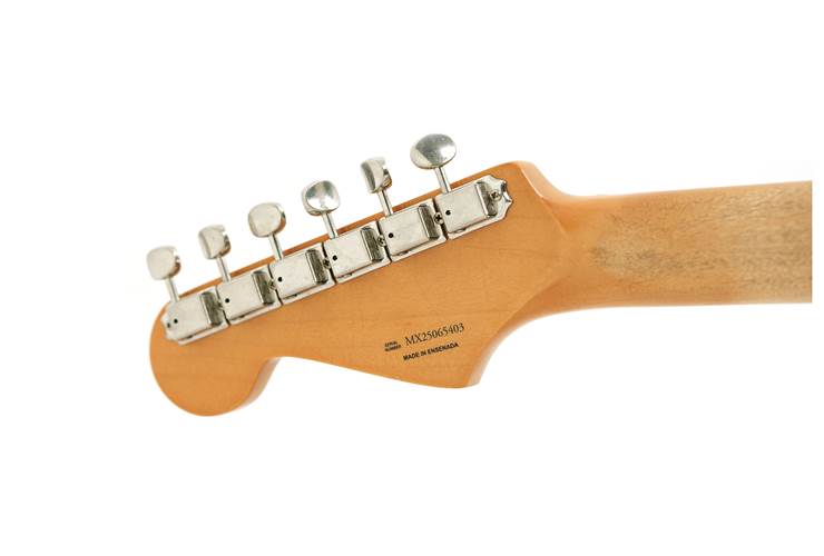 Fender Limited Edition Vintera II Road Worn '60s Stratocaster Maple Fingerboard Black #MX25065403 Fender Limited Edition Vintera II Road Worn '60s Stratocaster Maple Fingerboard Black #MX25065403