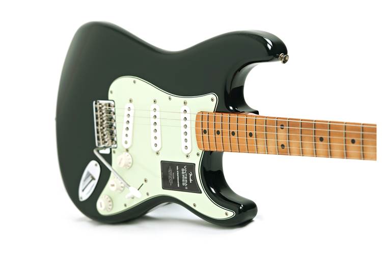 Fender Limited Edition Vintera II Roadworn 60s Stratocaster Black Maple Fingerboard #MX25066986 Fender Limited Edition Vintera II Roadworn 60s Stratocaster Black Maple Fingerboard #MX25066986