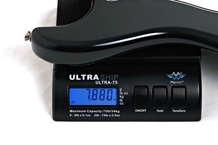 Fender Limited Edition Vintera II Roadworn 60s Stratocaster Black Maple Fingerboard #MX25089392 Fender Limited Edition Vintera II Roadworn 60s Stratocaster Black Maple Fingerboard #MX25089392