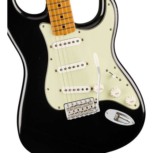 Fender Limited Edition Vintera II Road Worn '60s Stratocaster Maple Fingerboard Black Fender Limited Edition Vintera II Road Worn '60s Stratocaster Maple Fingerboard Black
