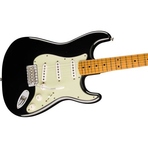 Fender Limited Edition Vintera II Road Worn '60s Stratocaster Maple Fingerboard Black Fender Limited Edition Vintera II Road Worn '60s Stratocaster Maple Fingerboard Black
