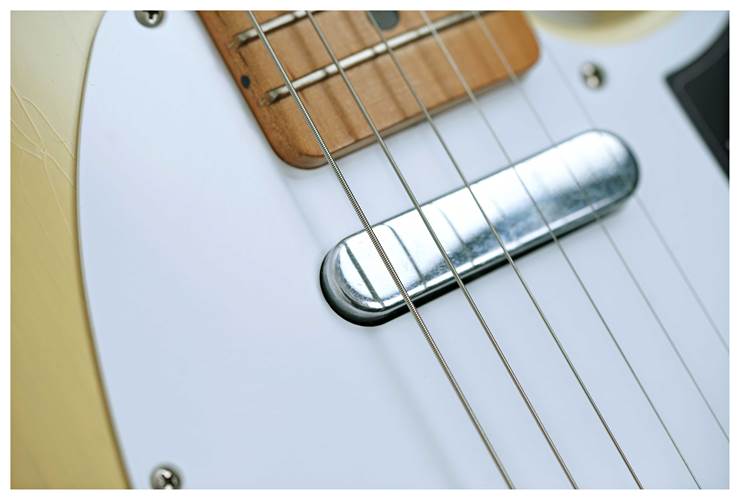 Fender Limited Edition Vintera II Roadworn 60s Telecaster Blonde Maple Fingerboard #MX25043608 Fender Limited Edition Vintera II Roadworn 60s Telecaster Blonde Maple Fingerboard #MX25043608
