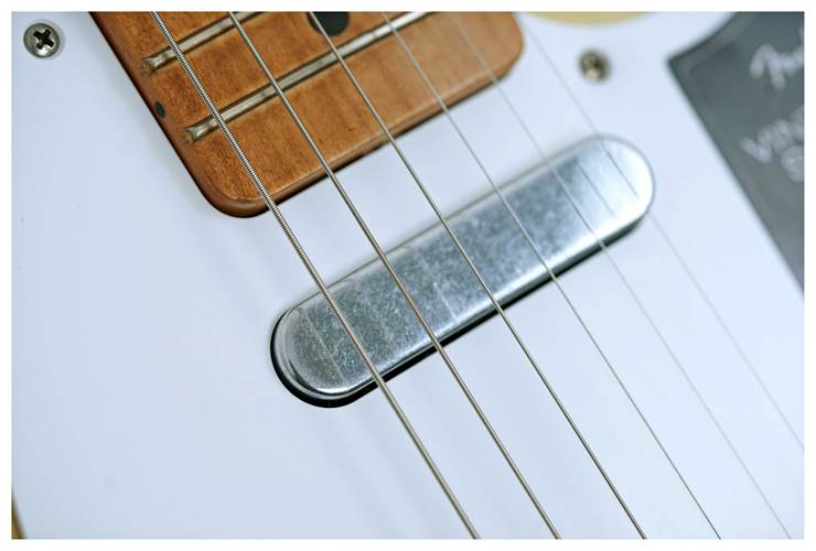 Fender Limited Edition Vintera II Roadworn 60s Telecaster Blonde Maple Fingerboard #MX25080641 Fender Limited Edition Vintera II Roadworn 60s Telecaster Blonde Maple Fingerboard #MX25080641