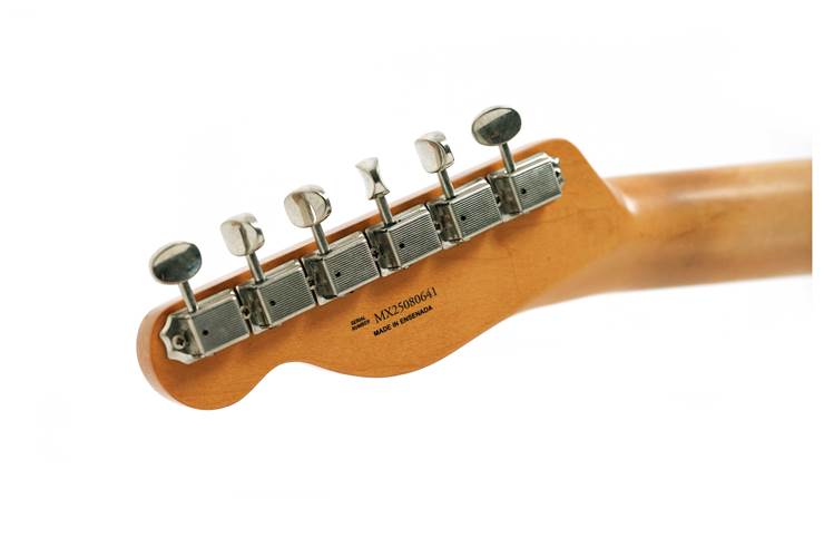 Fender Limited Edition Vintera II Roadworn 60s Telecaster Blonde Maple Fingerboard #MX25080641 Fender Limited Edition Vintera II Roadworn 60s Telecaster Blonde Maple Fingerboard #MX25080641