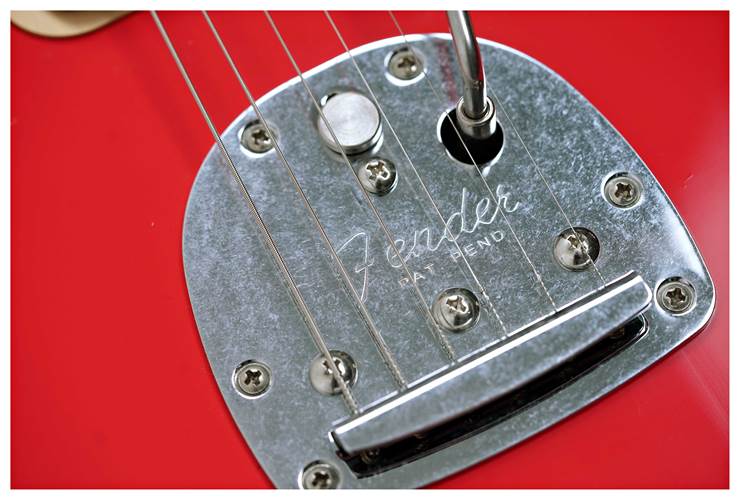 Fender Limited Edition Vintera II Road Worn '50s Jazzmaster Rosewood Fingerboard Fiesta Red #MX25060834 Fender Limited Edition Vintera II Road Worn '50s Jazzmaster Rosewood Fingerboard Fiesta Red #MX25060834