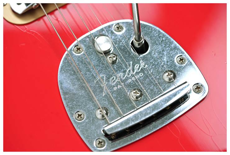 Fender Limited Edition Vintera II Road Worn '50s Jazzmaster Rosewood Fingerboard Fiesta Red #MX25066685 Fender Limited Edition Vintera II Road Worn '50s Jazzmaster Rosewood Fingerboard Fiesta Red #MX25066685