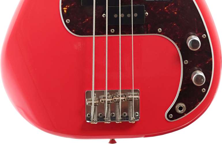 Fender Limited Edition Vintera II Road Worn '60s Precision Bass Rosewood Fingerboard Fiesta Red #MX25085477 Fender Limited Edition Vintera II Road Worn '60s Precision Bass Rosewood Fingerboard Fiesta Red #MX25085477