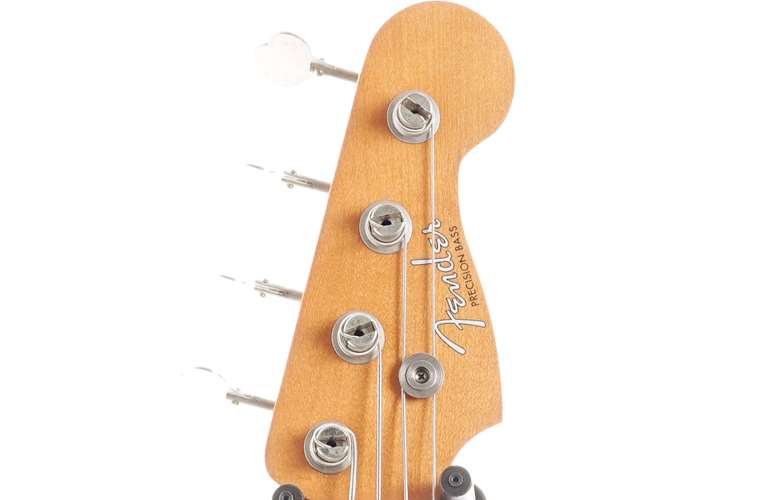Fender Limited Edition Vintera II Road Worn '60s Precision Bass Rosewood Fingerboard Fiesta Red #MX25085477 Fender Limited Edition Vintera II Road Worn '60s Precision Bass Rosewood Fingerboard Fiesta Red #MX25085477