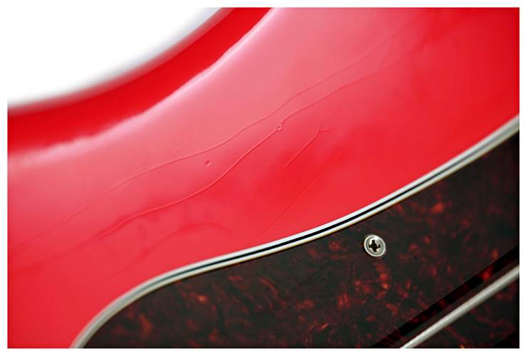 Fender Limited Edition Vintera II Roadworn 60s Precision Bass Fiesta Red Rosewood Fingerboard #MX25096275 Fender Limited Edition Vintera II Roadworn 60s Precision Bass Fiesta Red Rosewood Fingerboard #MX25096275