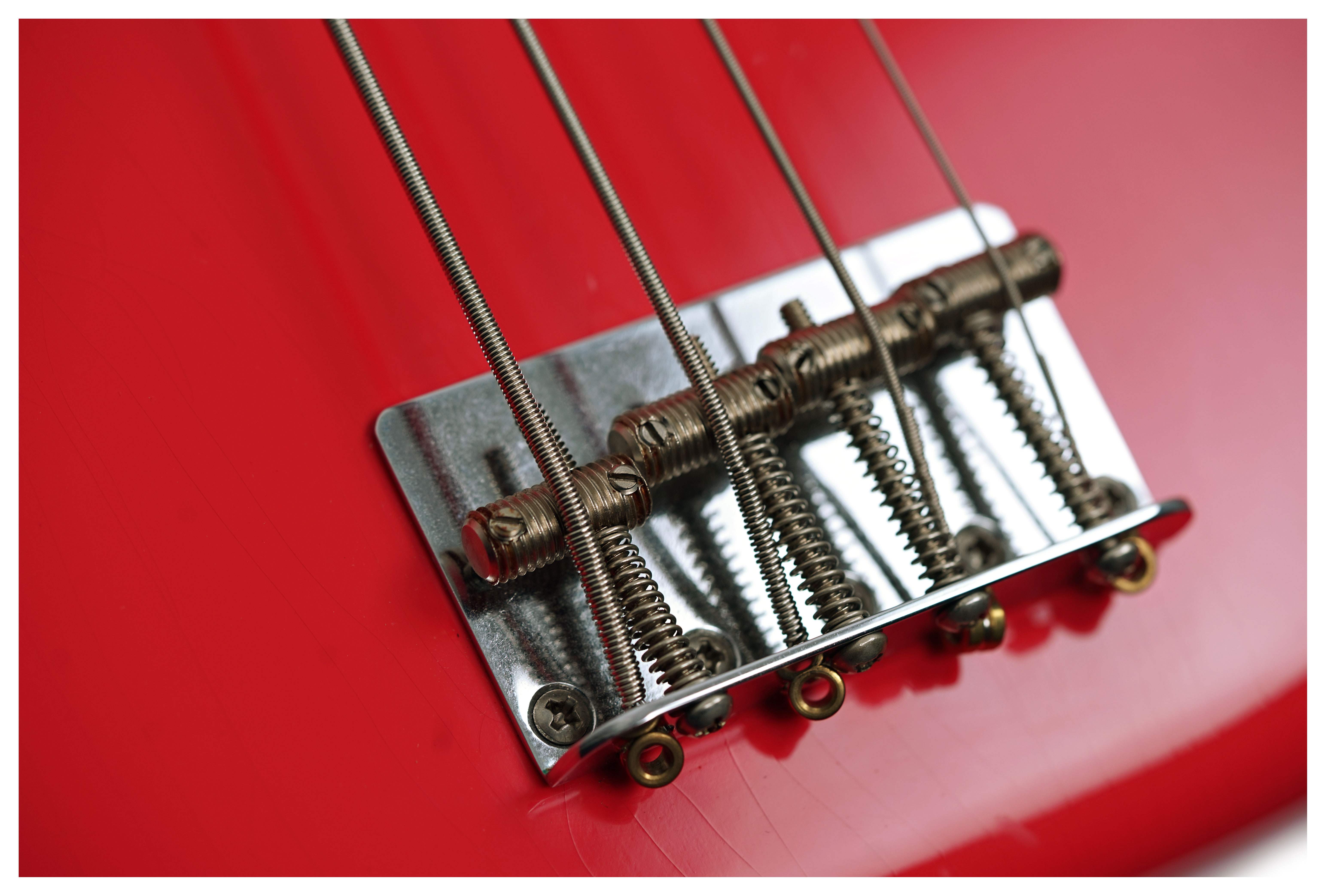 Fender Limited Edition Vintera II Road Worn '60s Precision Bass Rosewood Fingerboard Fiesta Red #MX25094215
