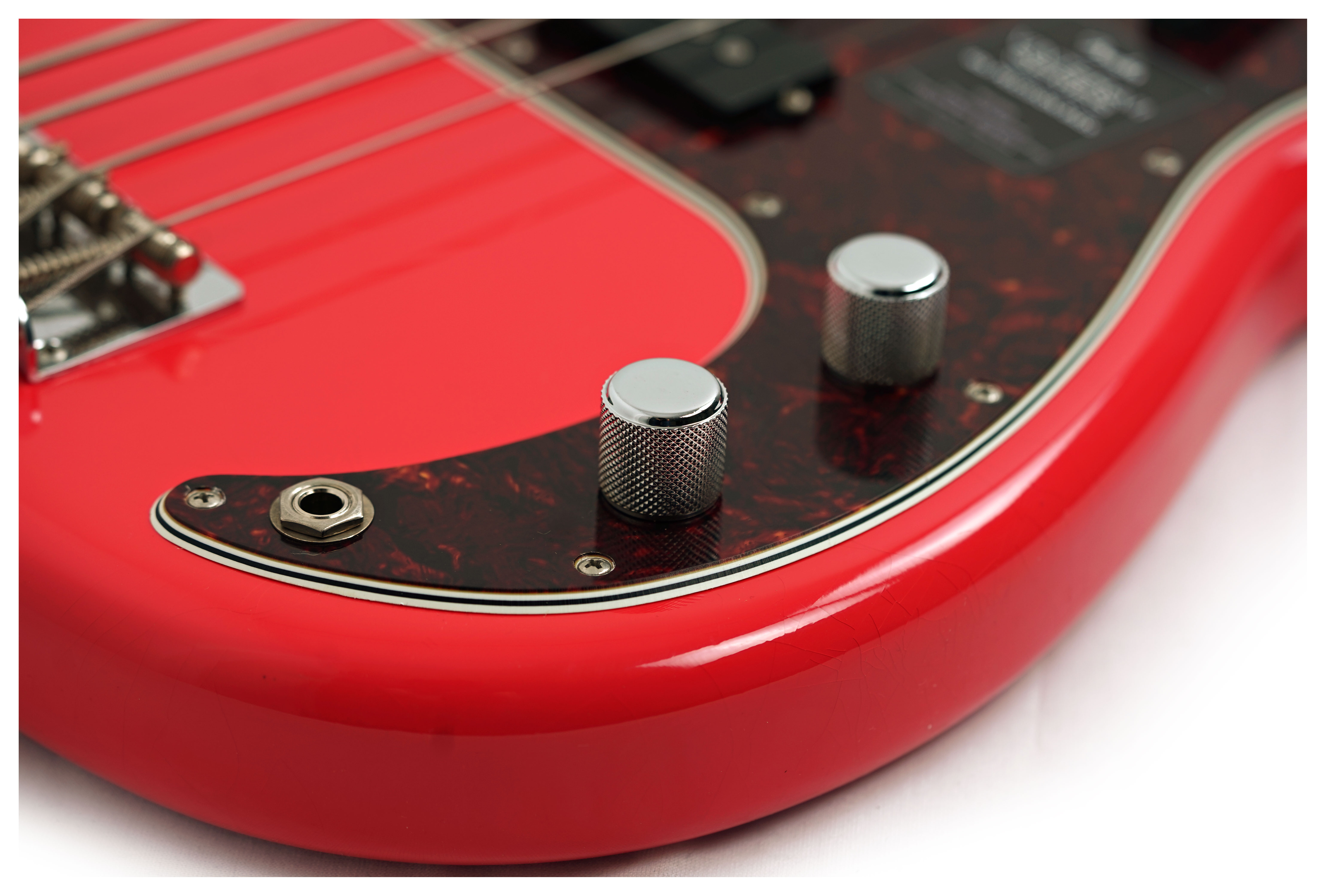 Fender Limited Edition Vintera II Road Worn '60s Precision Bass Rosewood Fingerboard Fiesta Red #MX25094215