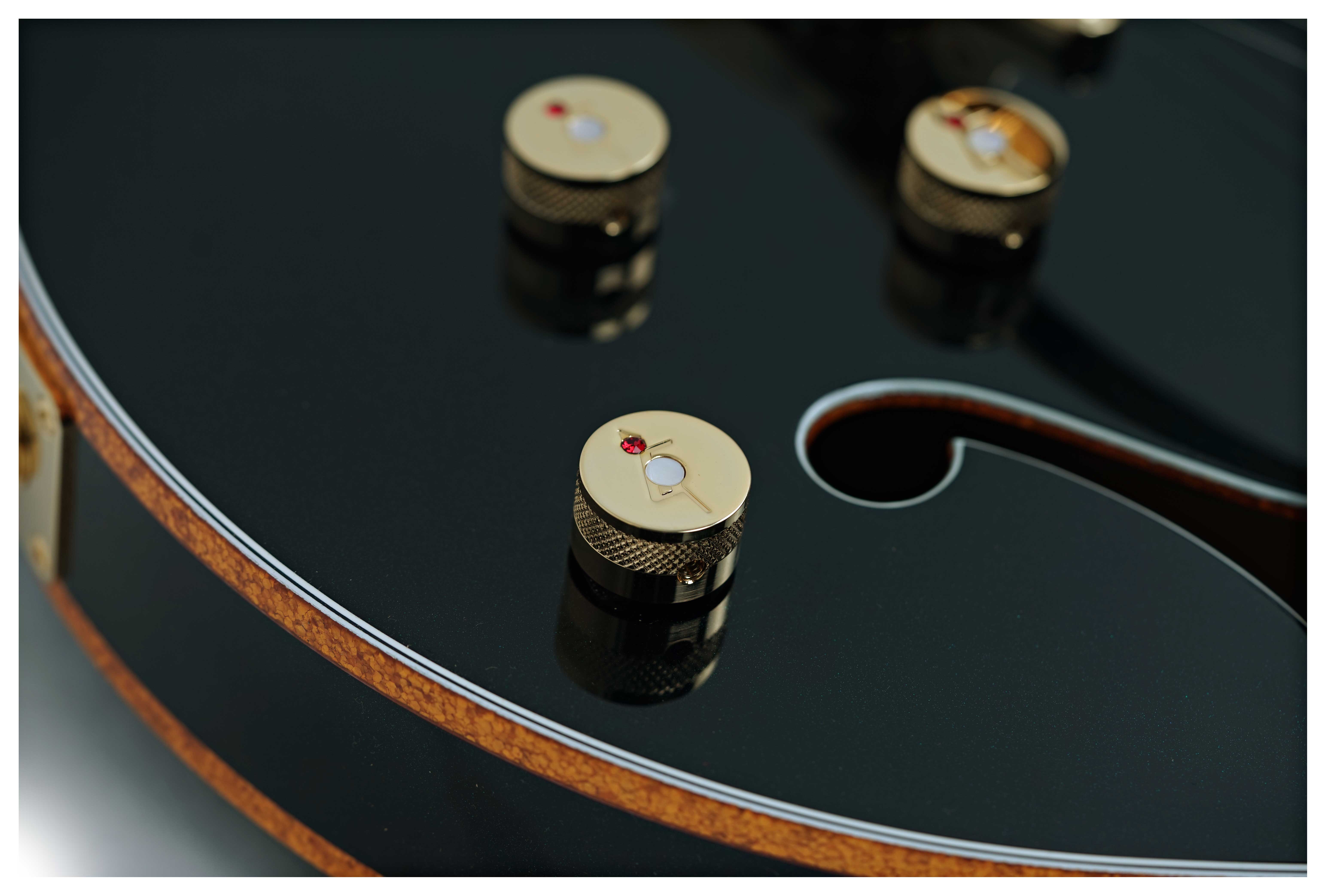 Gretsch Falcon Center Block Limited Edition Double-Cut with Bigsby Midnight Sapphire #JT25051482