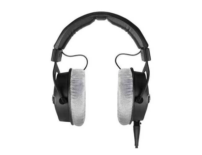 Beyer DT 770 PRO X Closed-Back Dynamic Studio Headphones for Recording & Monitoring (48 Ohm) Beyer DT 770 PRO X Closed-Back Dynamic Studio Headphones for Recording & Monitoring (48 Ohm)