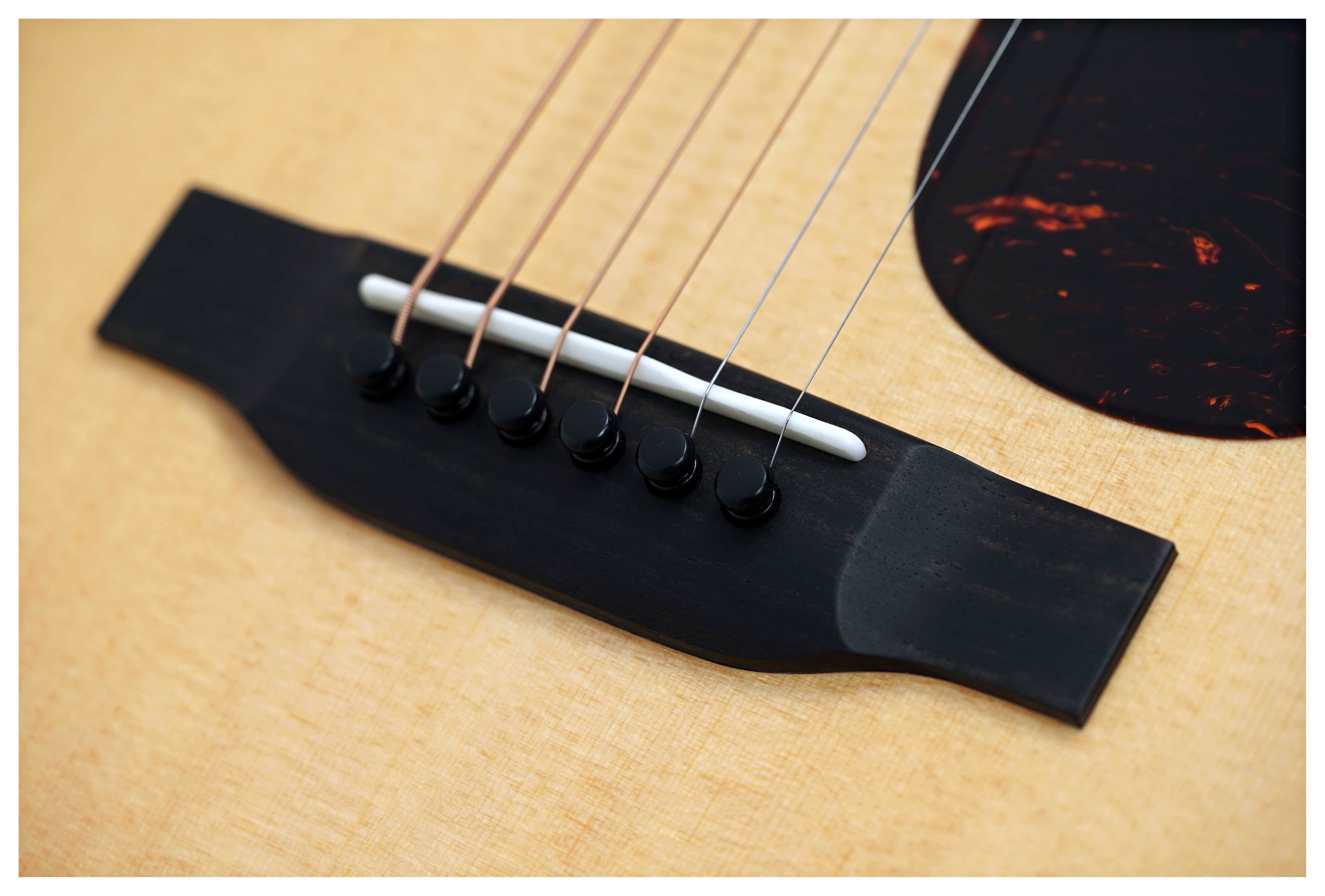 Martin Custom Shop 012-18 Solid Headstock