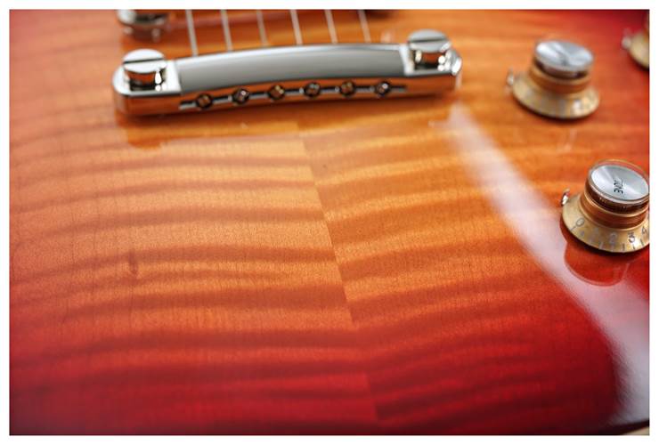 Gibson Les Paul Standard 60s Custom Shop Top Dark Cherry Sunburst #207350228 Gibson Les Paul Standard 60s Custom Shop Top Dark Cherry Sunburst #207350228