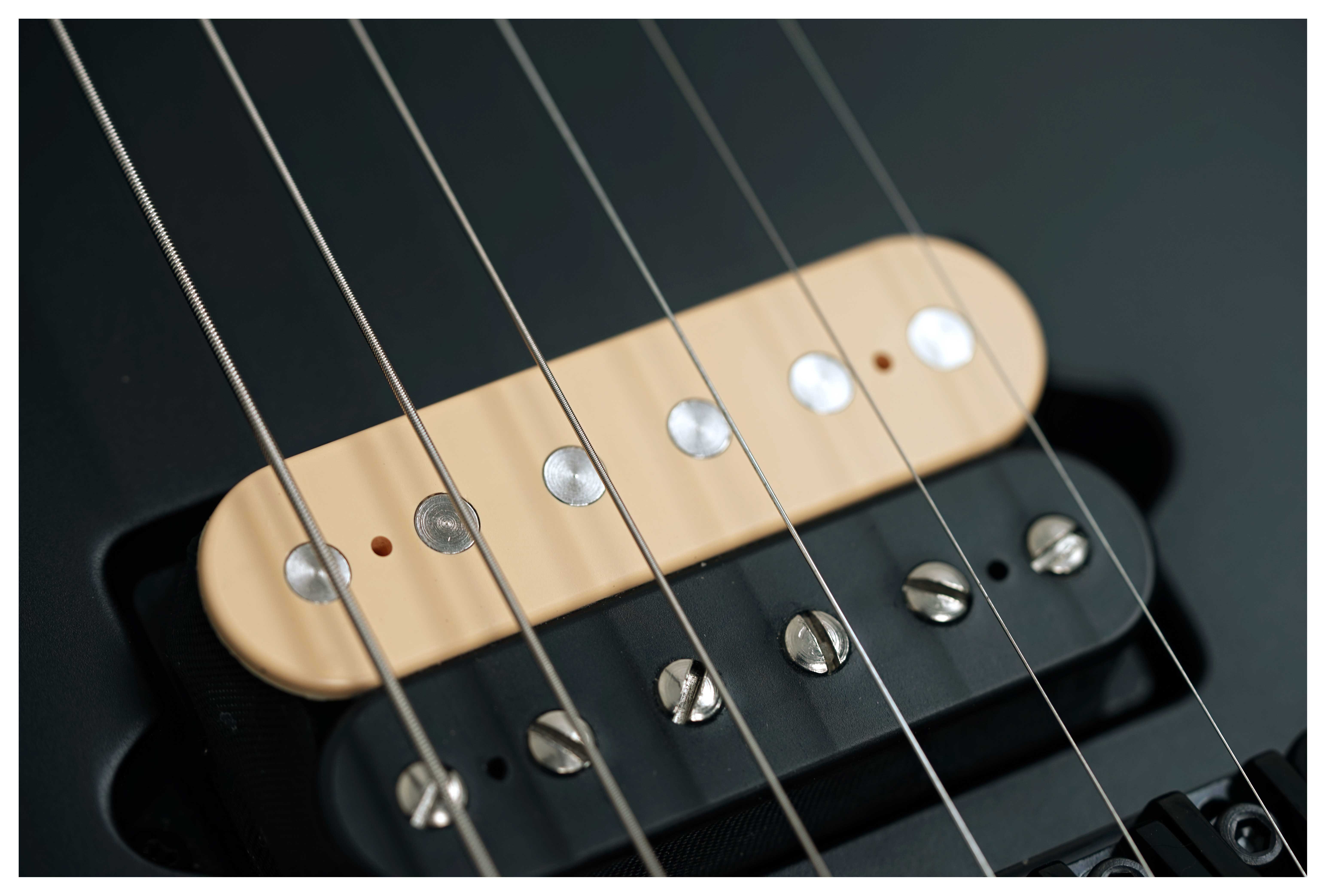 Music Man guitarguitar Exclusive Axis Stealth