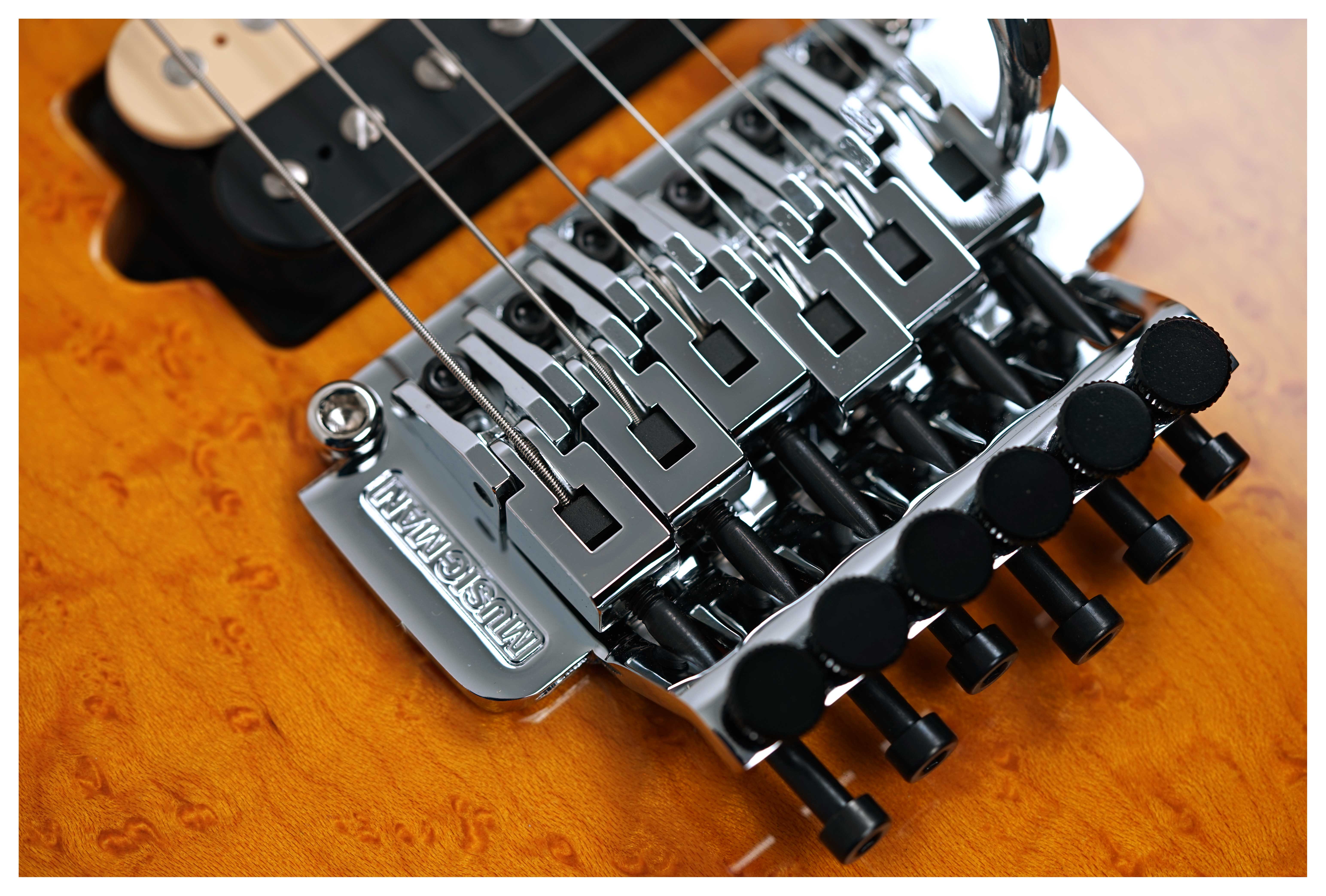 Music Man guitarguitar Exclusive Axis Birdseye Amber #H04549