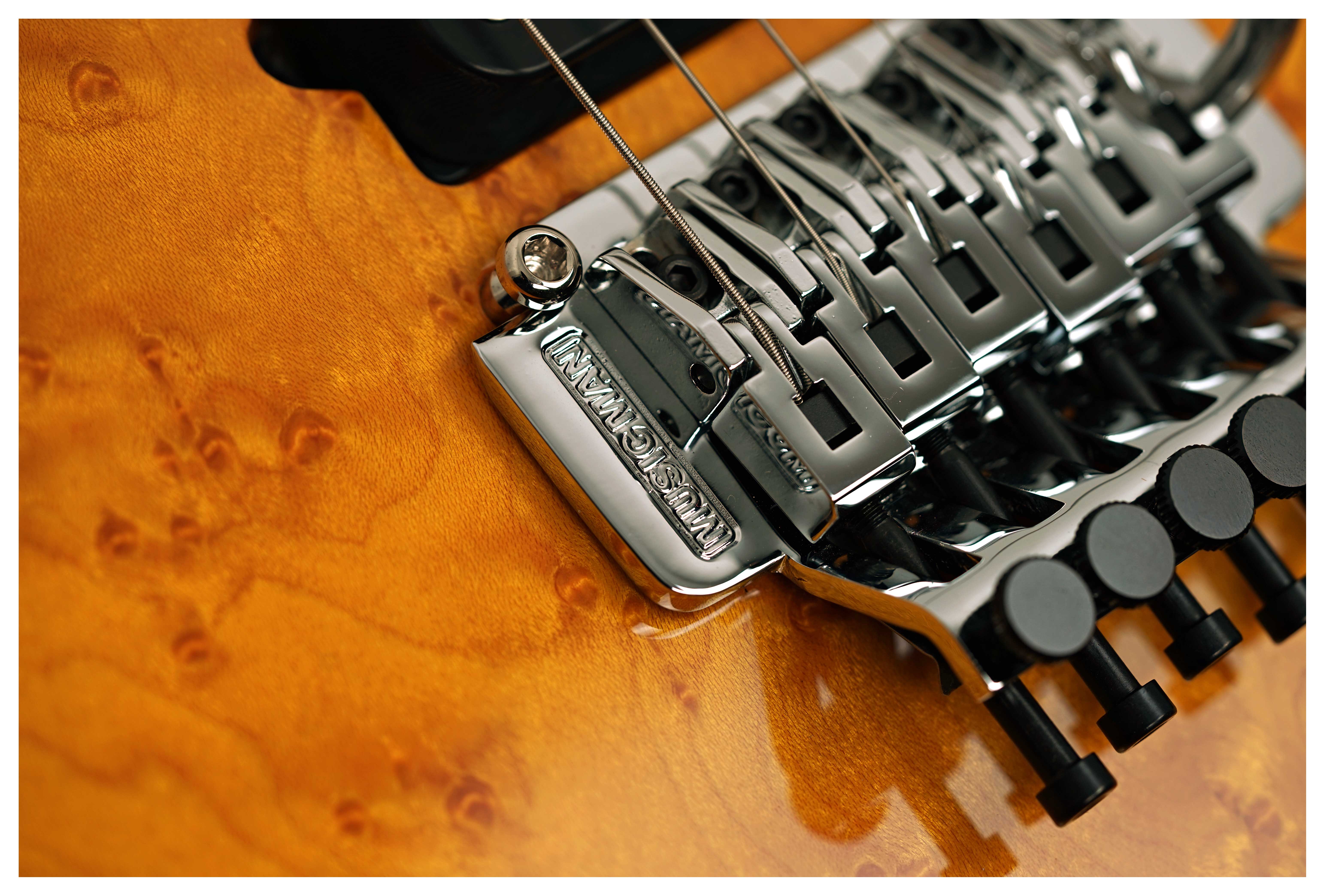Music Man guitarguitar Exclusive Axis Birdseye Amber #H09701