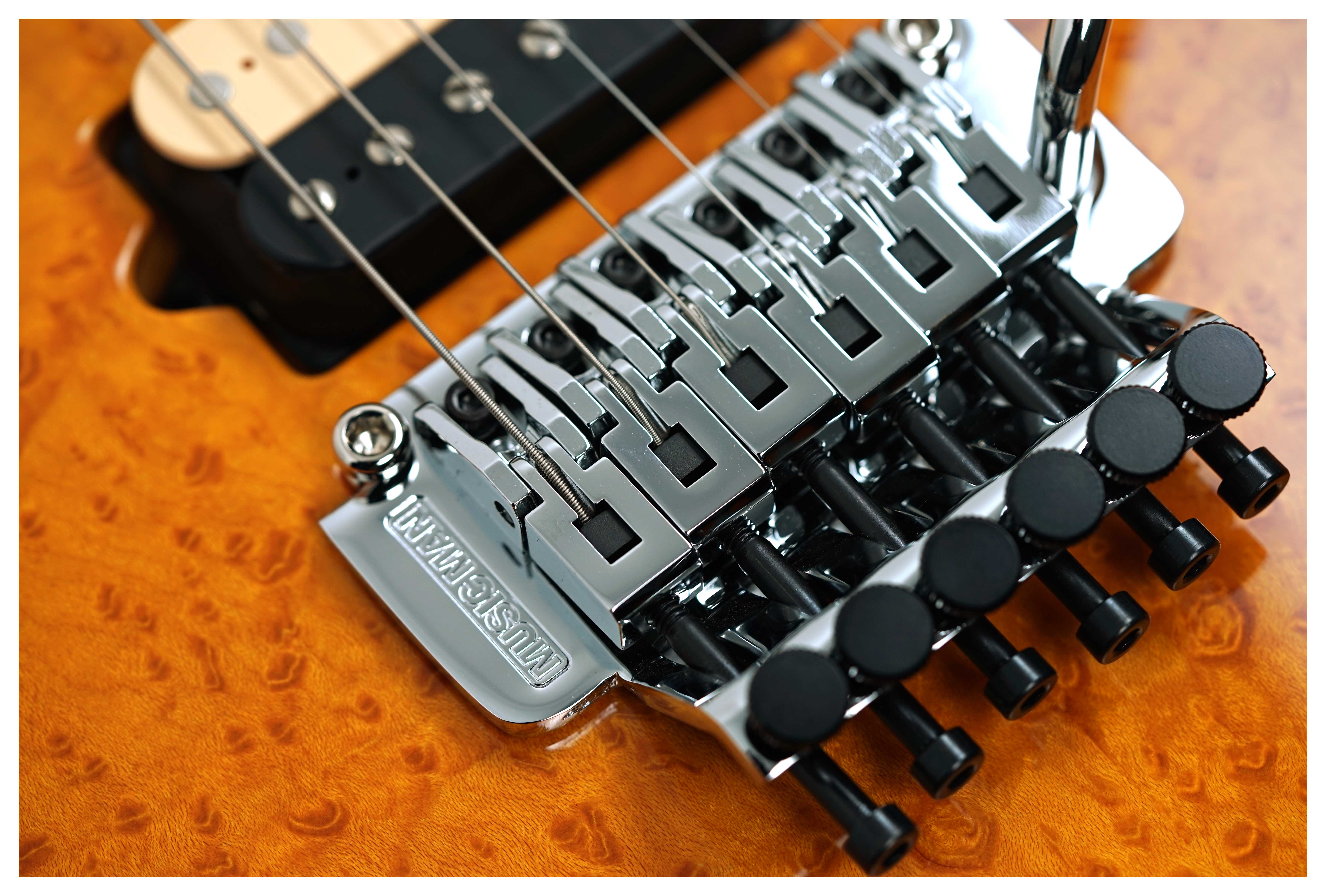 Music Man guitarguitar Exclusive Axis Birdseye Amber