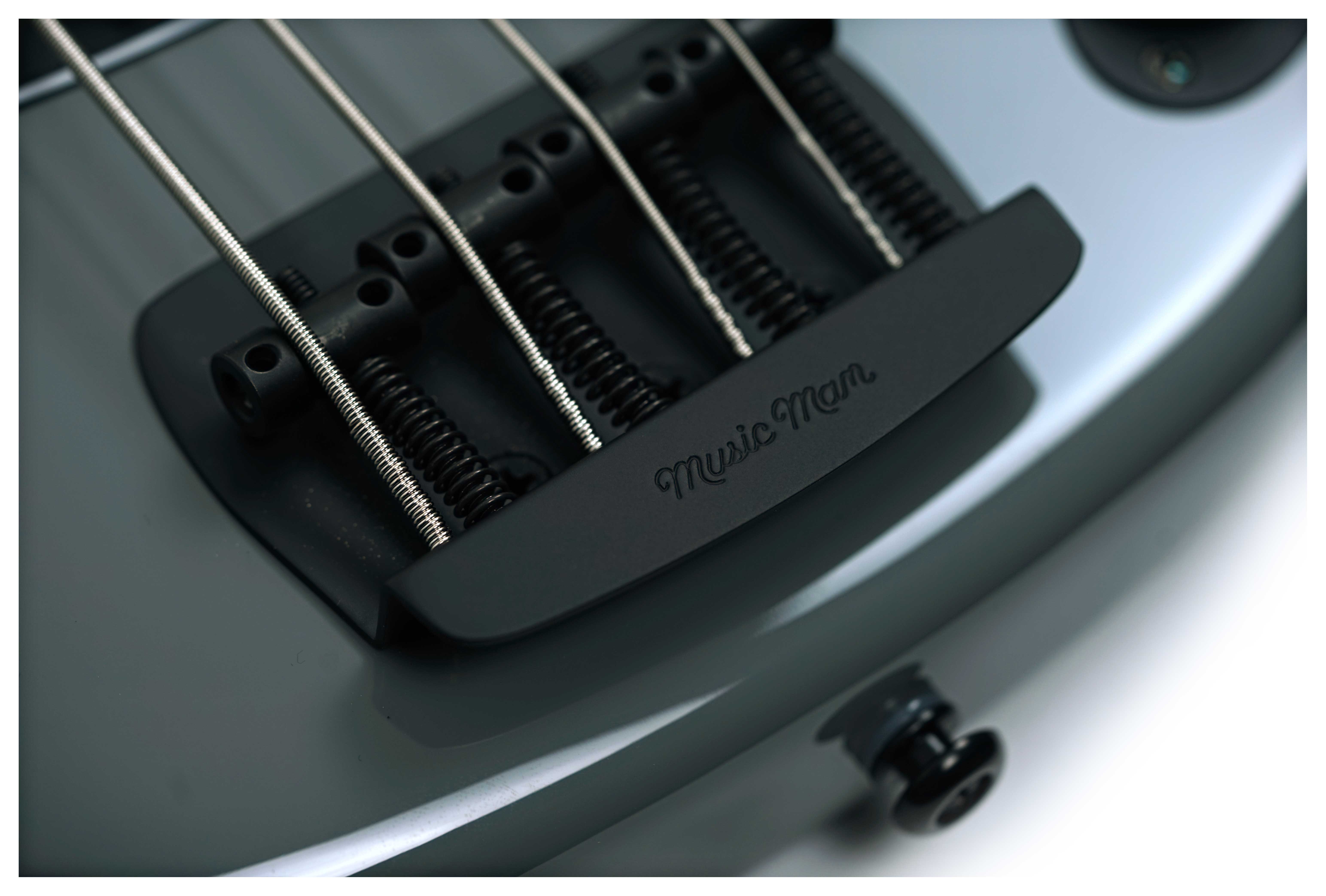 Music Man guitarguitar Exclusive Stingray 4 Moonstone Ebony Fingerboard #K09562