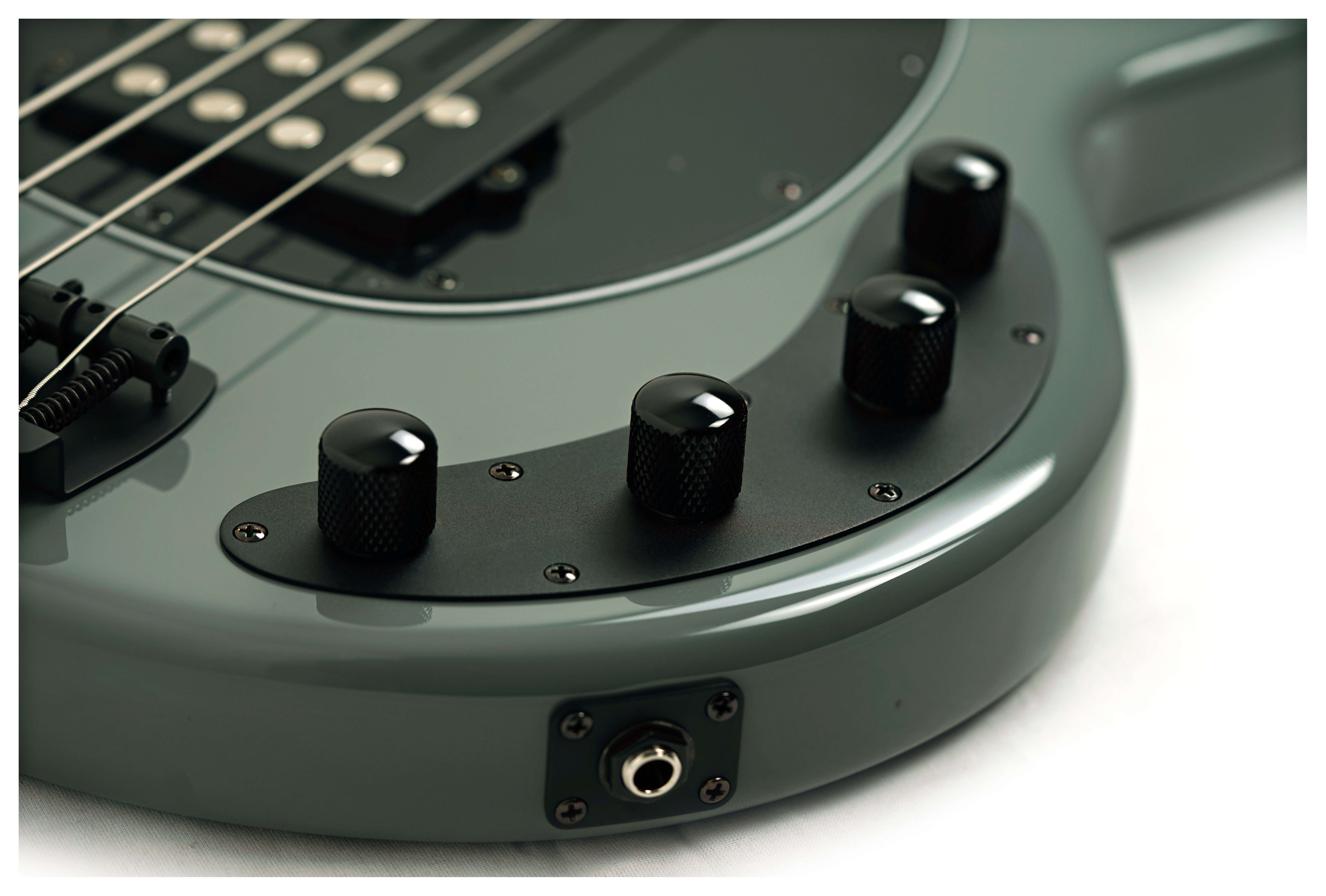 Music Man guitarguitar Exclusive Stingray 4 Moonstone Ebony Fingerboard #K11206