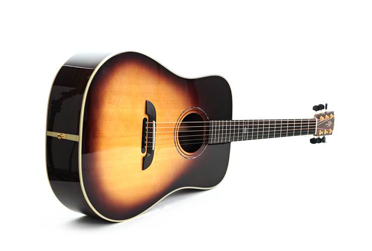 Alvarez Yairi DYM70 Sunburst Dreadnought Alvarez Yairi DYM70 Sunburst Dreadnought