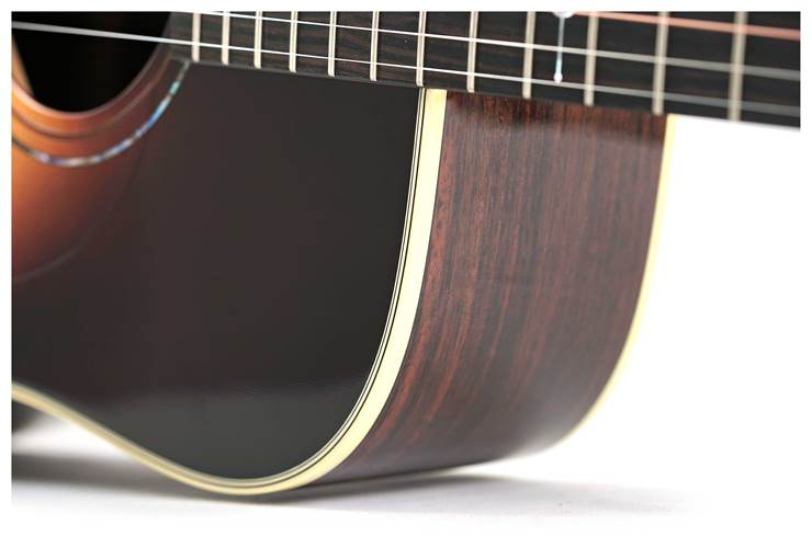 Alvarez Yairi DYM70 Sunburst Dreadnought Alvarez Yairi DYM70 Sunburst Dreadnought