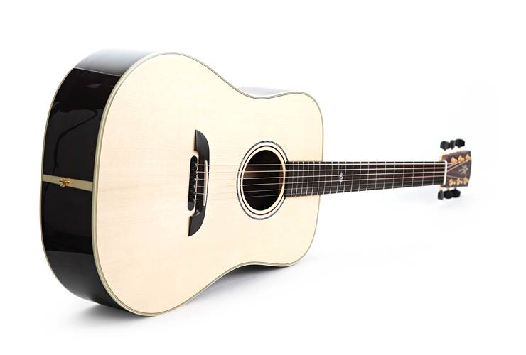 Alvarez Yairi DYM72 Natural Dreadnought Alvarez Yairi DYM72 Natural Dreadnought