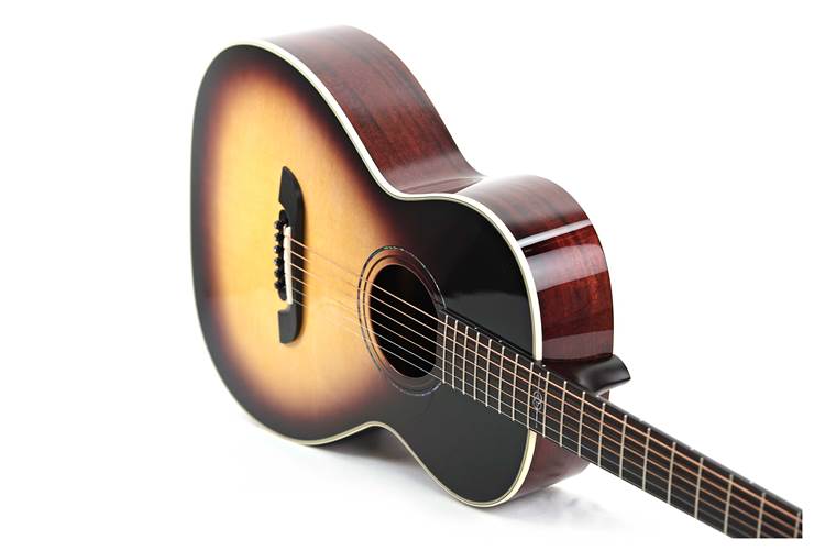 Alvarez Yairi PYM60 Sunburst Parlor Alvarez Yairi PYM60 Sunburst Parlor